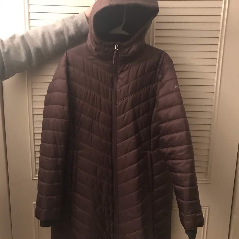 Columbia jacket w/hood - Womens